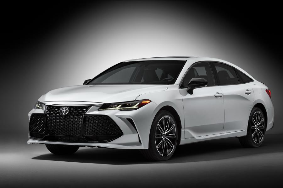 Toyota Avalon Touring 2018 года  (фото 22 из 41)